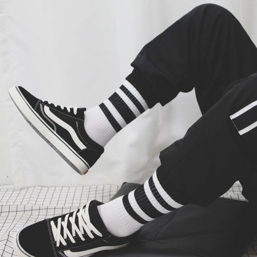 Trendy Pure Cotton Mid-calf Length Socks High-top Skateboard Basketball Socks Fashion Striped Athletic Socks
