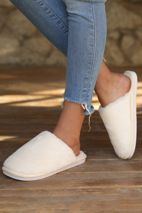 White Fuzzy Winter Warm Slippers