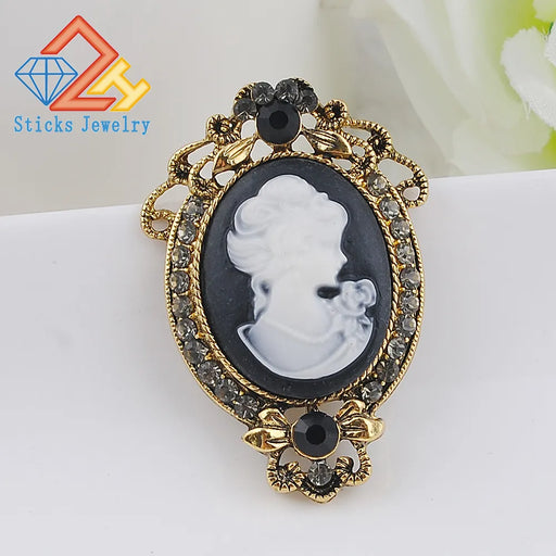 Charm Brooch European and American Vintage Jewelry Female Beauty Queen Head Gorgeous Fashion Zinc Alloy Jewelry