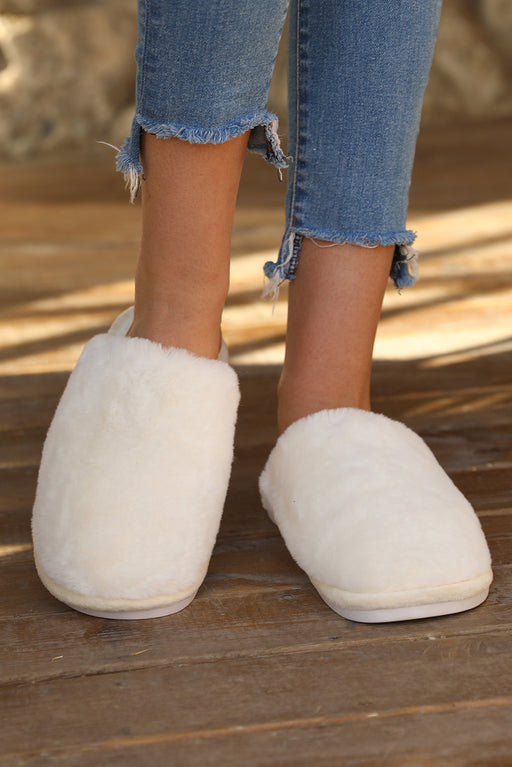 White Fuzzy Winter Warm Slippers